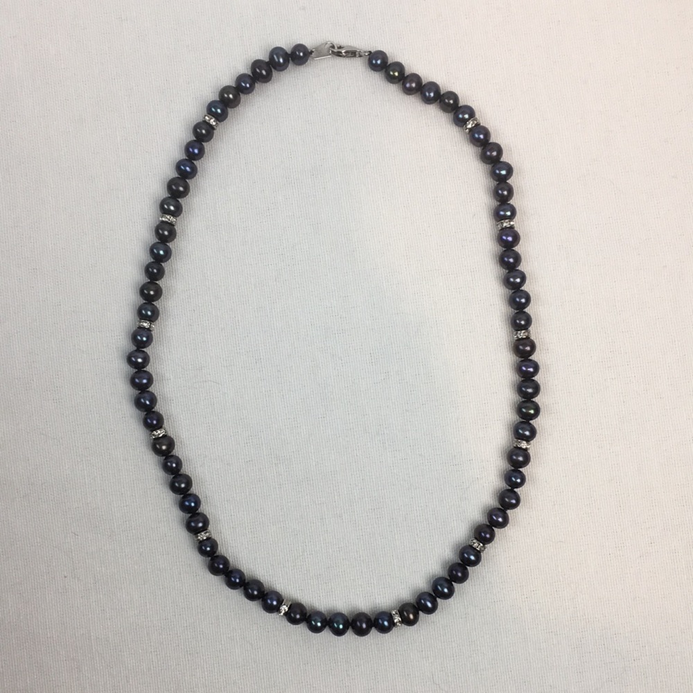 Black pearl and crystal necklace